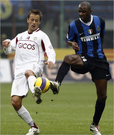 Виера завършва кариерата си в Интер, ще играе още 3 години