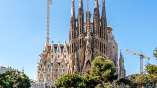 Повече от век след като е положен първият камък и