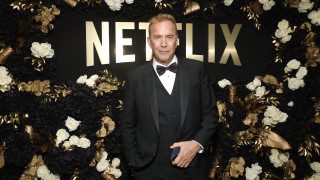 От няколко дни Кевин Костнър и Кристин Баумгартнер официално са разведени