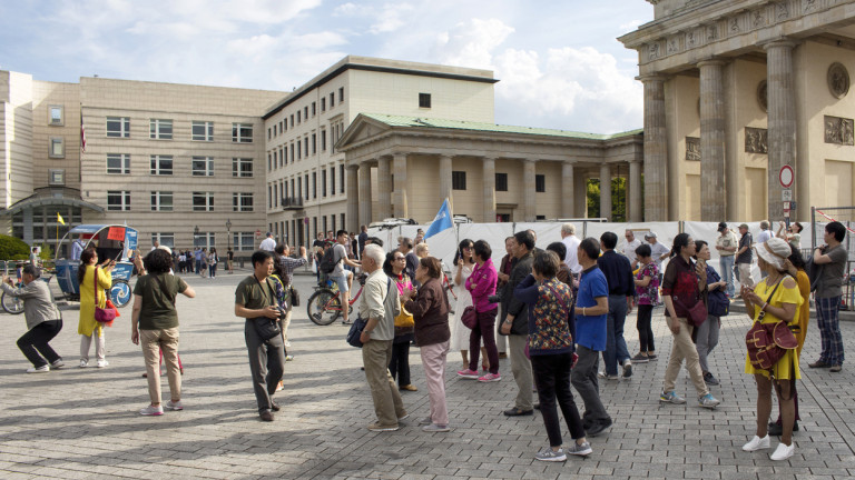 Китайски туристи превземат Европа. Кои са любимите им дестинации?