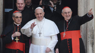 Папа Франциск с първа коледна служба 
