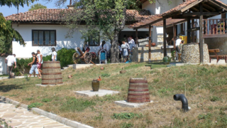 Готвят скандална продажба на капанския етнографски комплекс