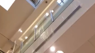 Авария наводни столичен мол Любителски материали в социалните мрежи показват