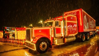 Коледният камион на Кока Кола приключва своето мащабно празнично турне из