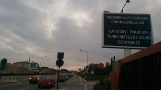 "Смърт на терористите" - билборд във Франция