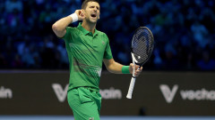 Новак Джокович триумфира с титлата турнира по тенис в Аделаида