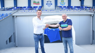 Президентът на Арда Петър Пешев официално представи новия треньор на