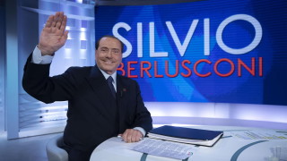 Бившият италиански премиер Силвио Берлускони заяви че се кандидатира за