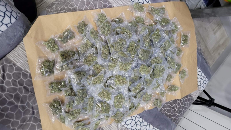 Хванаха наркодилър в момент на сделка в София