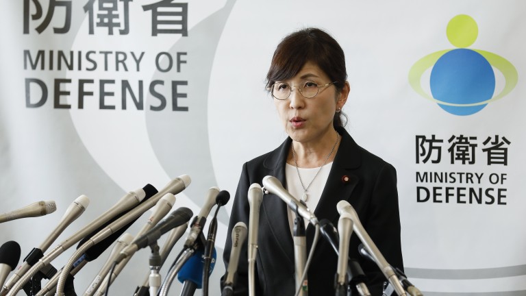 Военният министър на Япония хвърли оставка