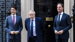 Премиерът на Великобритания Борис Джонсън призова за поетапно премахване на