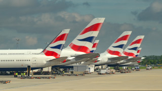 Авиокомпаниите тестват своята ценова мощ защото ограниченият капацитет и силното