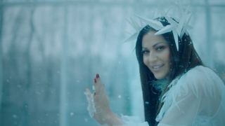 Цеца стартира 2017-а с балада (ВИДЕО)