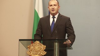 Румен Радев призова политиците да не бягат от отговорност