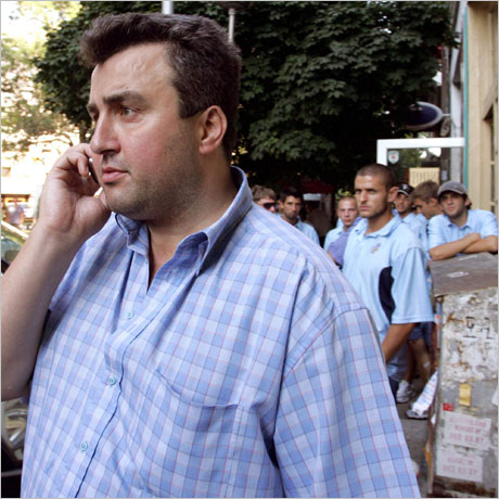 Дражев вдигна на крак полицията в Бургас