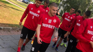 Талантливият флангови футболист на ЦСКА Митко Митков ще пропусне лятната