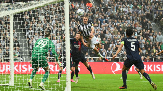 Дан Бърн е удължил своя договор с Нюкасъл до юни