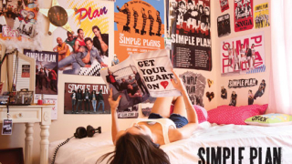 Simple Plan привлякоха Наташа Бедингфийлд за пилотния си сингъл