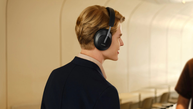 Hi-Fi слушалките Huawei FreeBuds Studio вече са на българския пазар