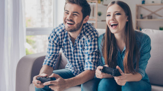 Злоупотребяват ли PS4, Xbox One и Nintendo Switch с потребителите си