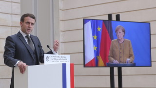 Френският президент Еманюел Макрон осъди експулсирането от Русия на европейски