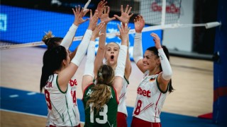 Женският национален отбор по волейбол победи драматично в последния си
