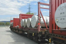 Иран складира обогатен уран в Турция?