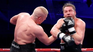 Константин Семерджиев загуби битка за две боксови титли 45 годишният боксьор отстъпи