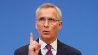 Столтенберг: Няма умора! НАТО стои зад Украйна