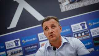 Треньорският щаб на Левски начело със Станислав Генчев ще проведе