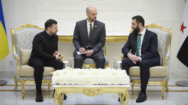 Зеленски проведе тристранни преговори със Сирия и Турция