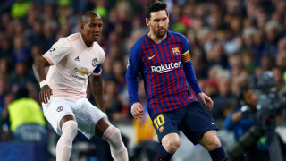 Капитанът на Манчестър Юнайтед Ашли Йънг призна че е трудно