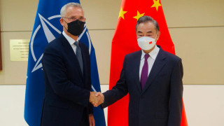 Генералният секретар на НАТО Йенс Столтенберг обсъди войната на Русия