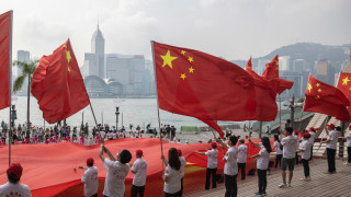 Китай пусна на вода третия си самолетоносач в петък който
