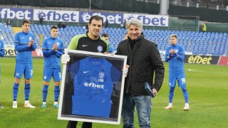 Арда вече има готов вариант за заместник на напусналия вратар