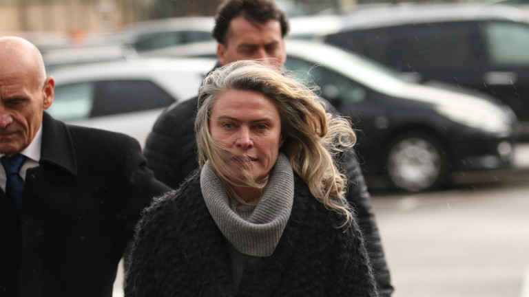 Елена Динева излиза от ареста срещу "подписка"