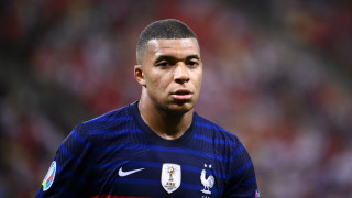 Френският нападател Килиан Мбапе отсъства когато отборът участва в открита