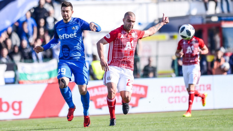 ЦСКА - Левски 0:0, греда на Слави Костов!