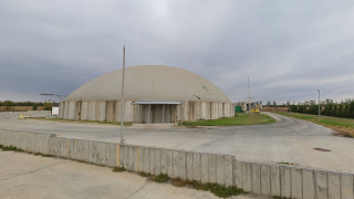 Една от първите електроцентрали на биомаса в България се продава