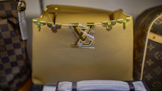 Малката португалска марка, която се опълчи на Louis Vuitton