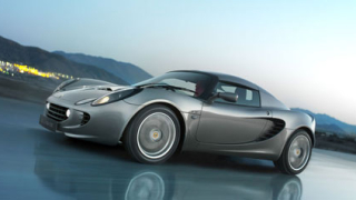 Fiat ще прави малък роудстер на базата на Lotus