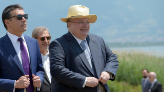 Гърция предупреждава Русия за допълнителни мерки външният министър Никос Коциас