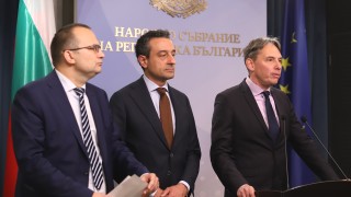 ПП ДБ внасят конституционна жалба заради приетите Това съобщават в