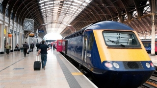 След брекзита в британските влакове са зачестили проявите на ксенофобия