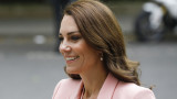 Кейт Мидълтън се срещна лице в лице с пореден протест срещу монархията