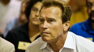 Политикът Шварценегер се завръща в киното