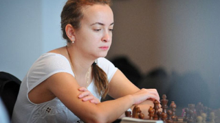Стефанова с победа в шестия кръг на турнира в Доха