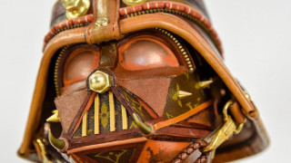 Дизайнер създава Star Wars маски от чанти на Louis Vuitton