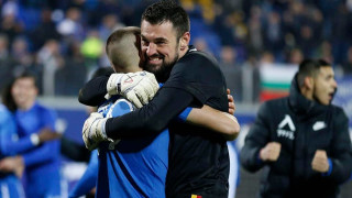 Бившият вратар на Левски Милан Миятович говори пред колегите