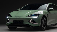Автомобилният фаворит на Бъфет с комфортна преднина пред Tesla